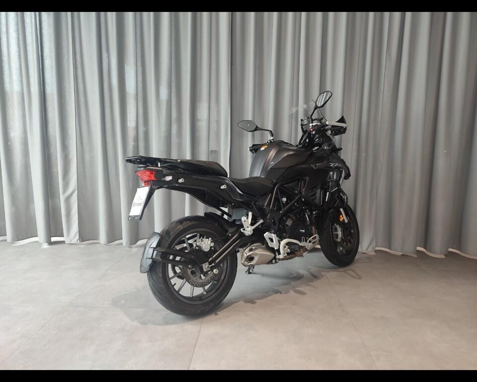 TRK 502