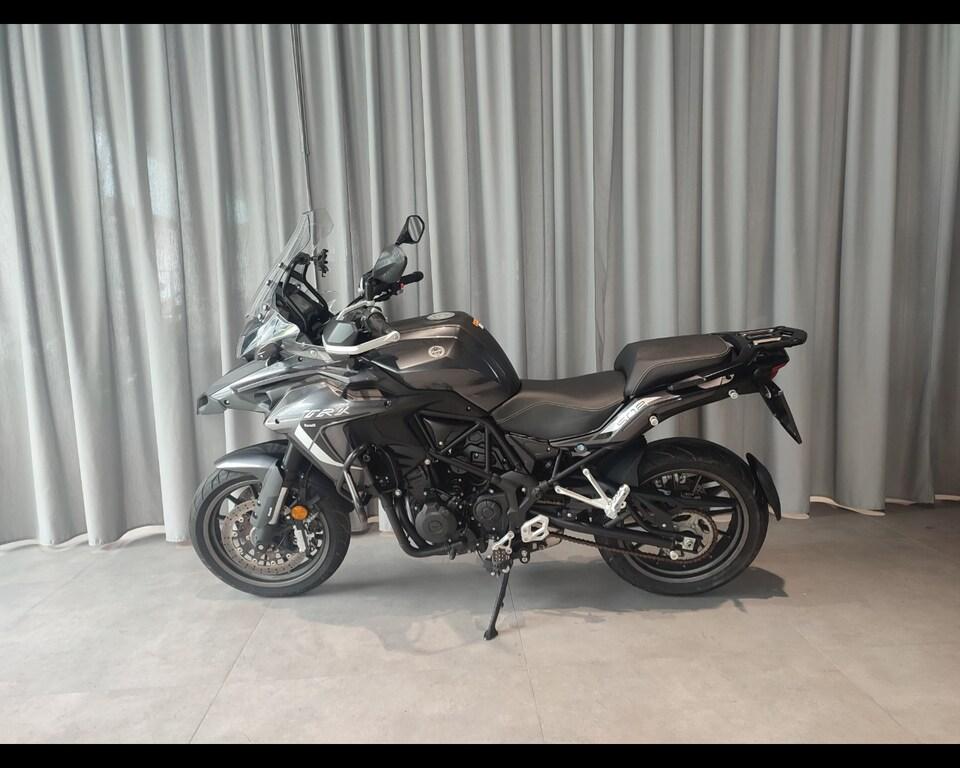 TRK 502