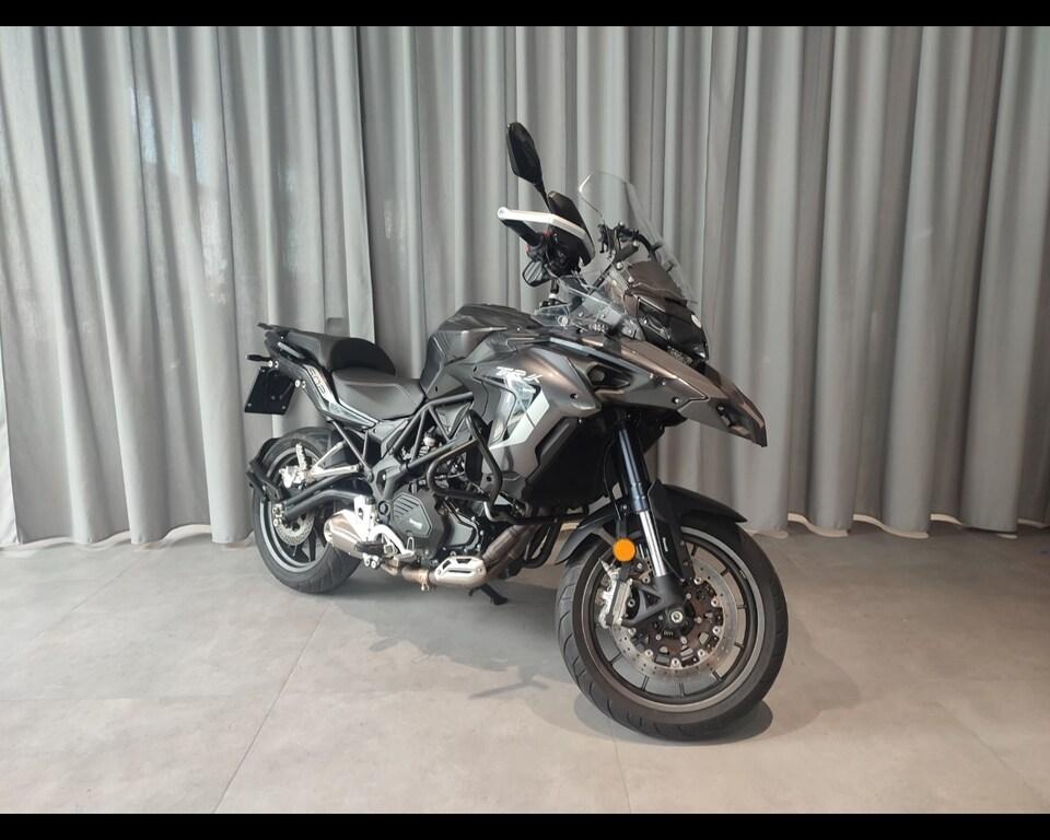 TRK 502