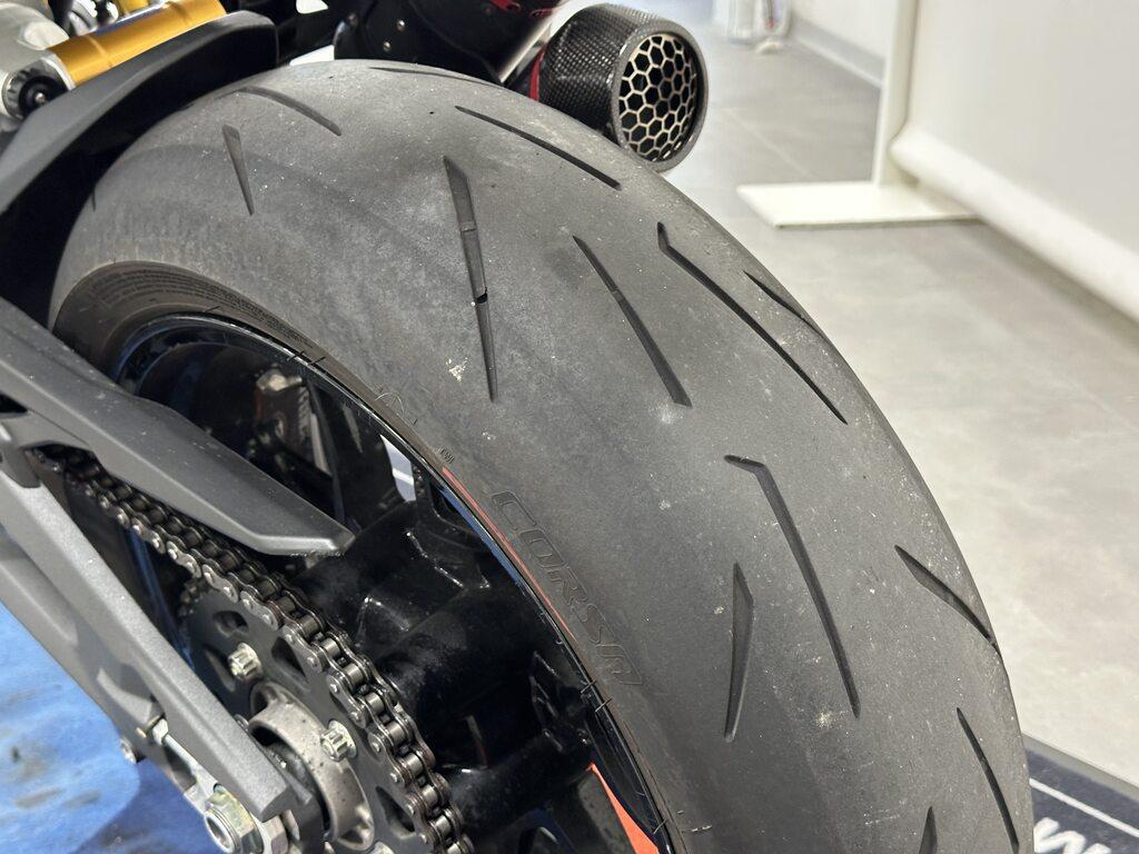 MONSTER 950