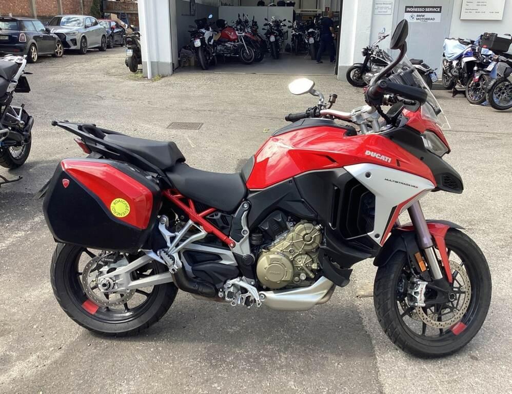 MULTISTRADA V4