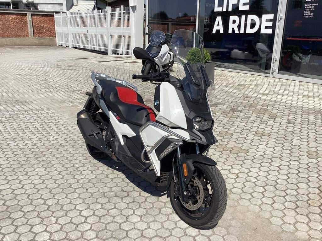 C 400 X