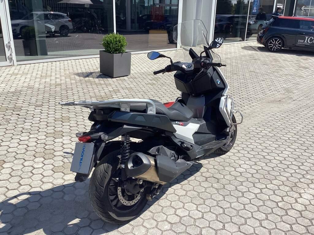 C 400 X