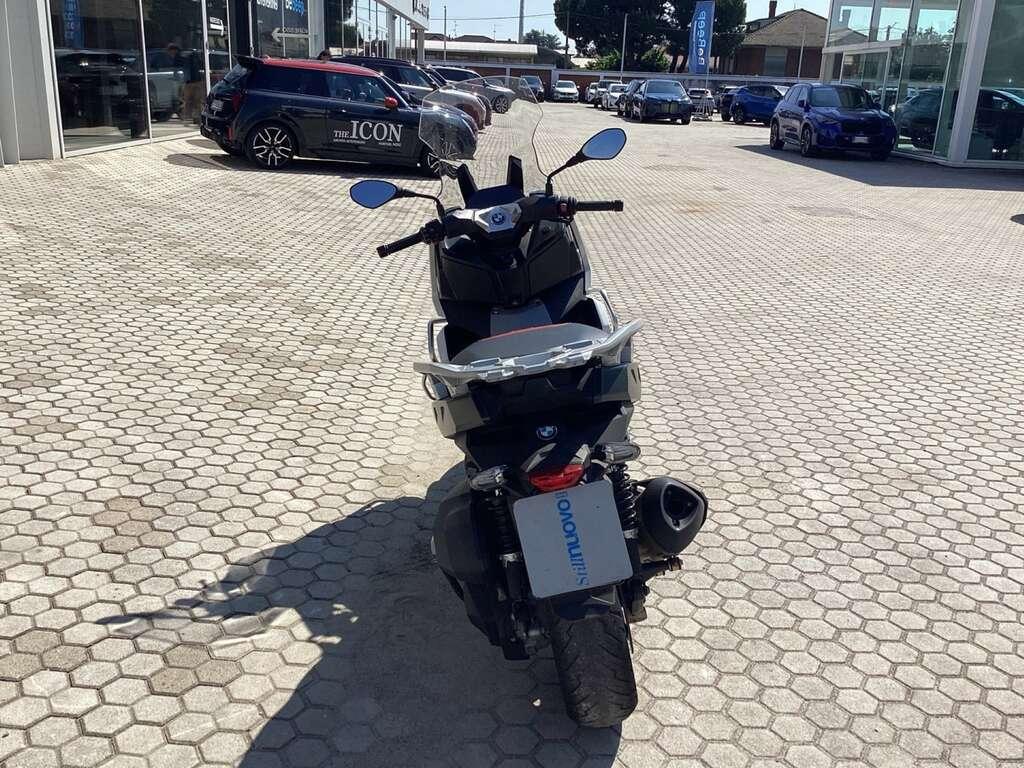 C 400 X