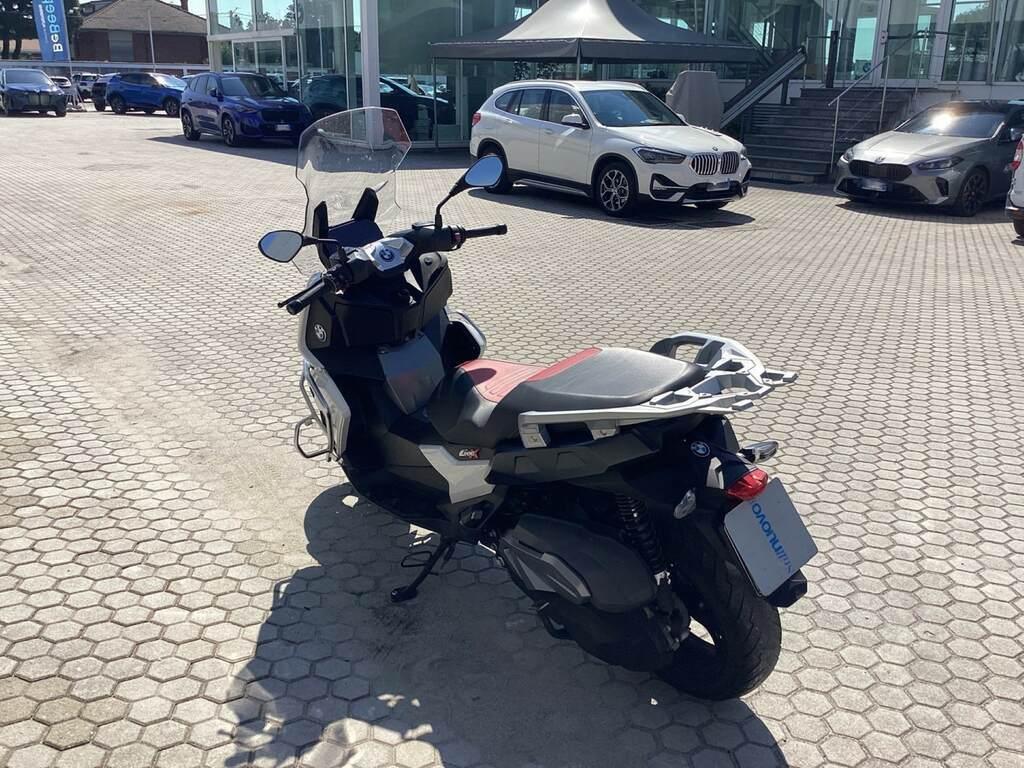 C 400 X