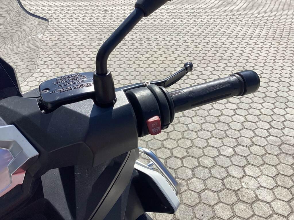 C 400 X