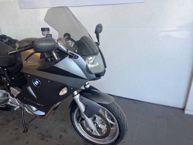 F 800 ST
