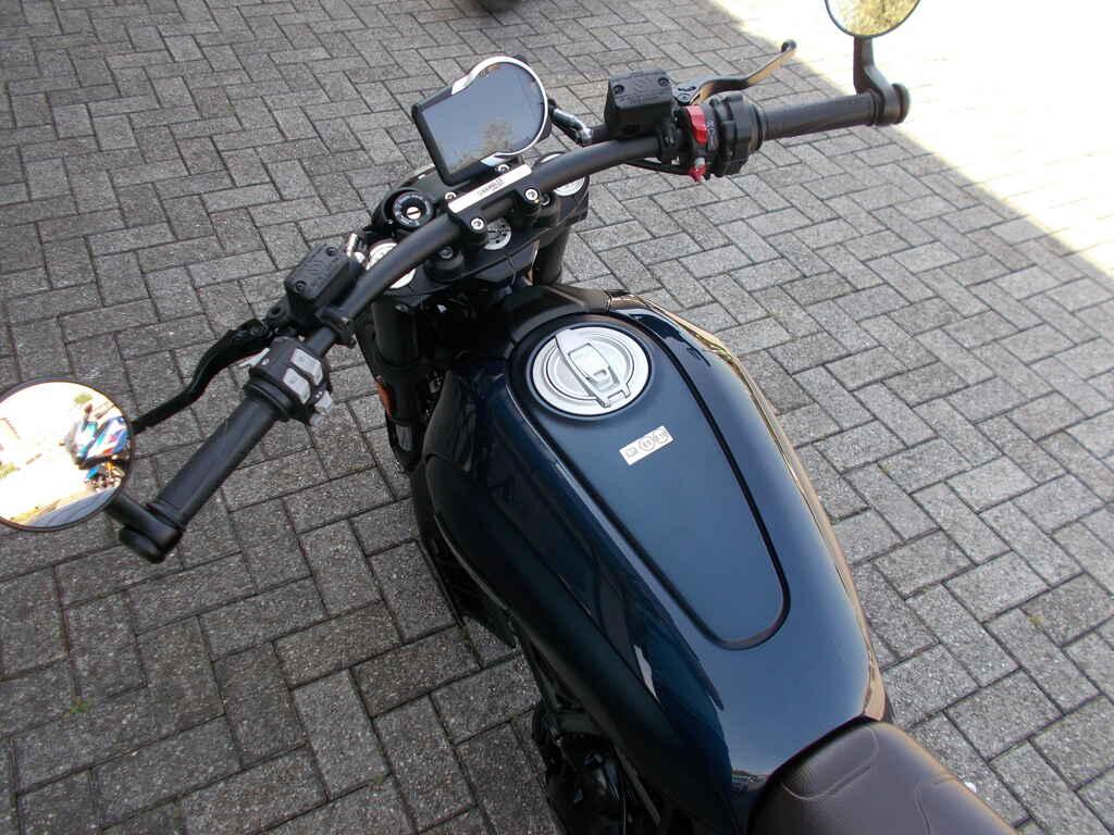 SCRAMBLER 800