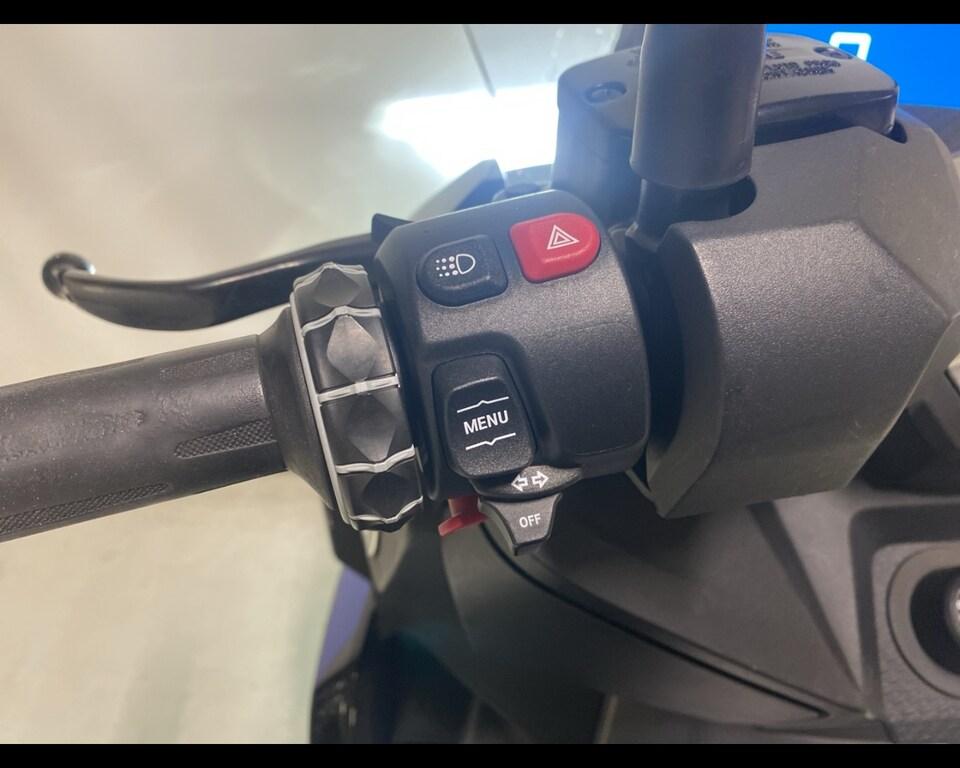 C 400 X