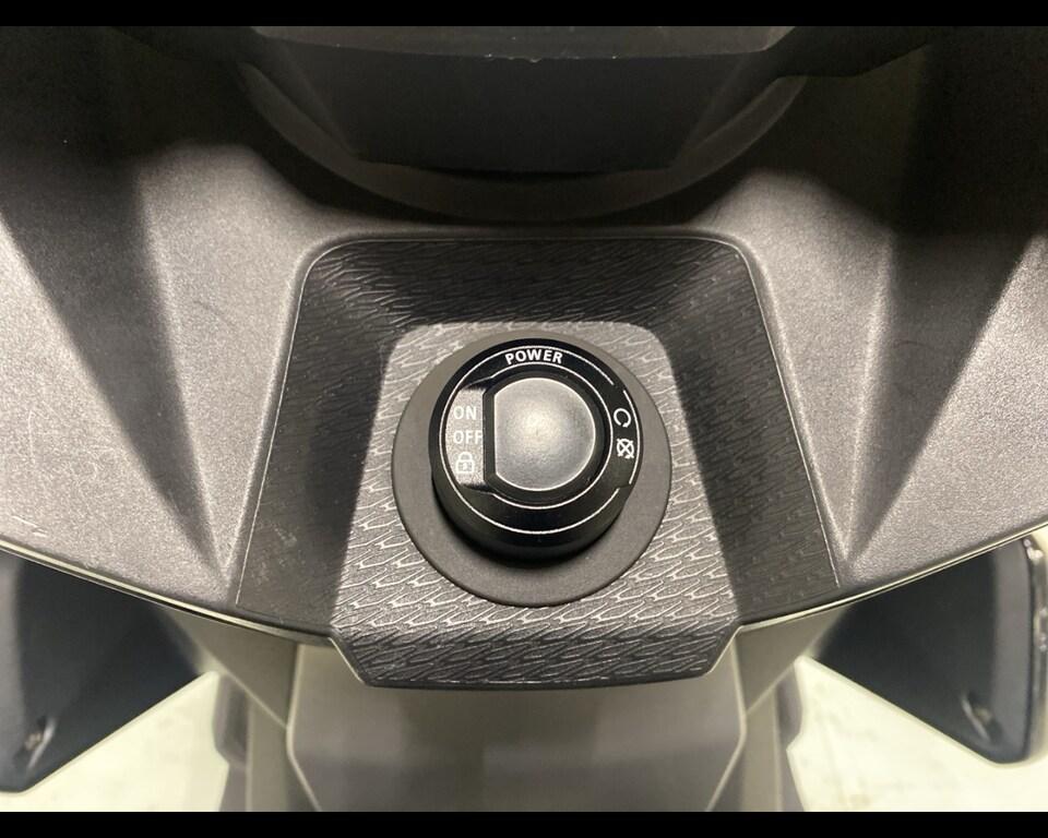 C 400 X