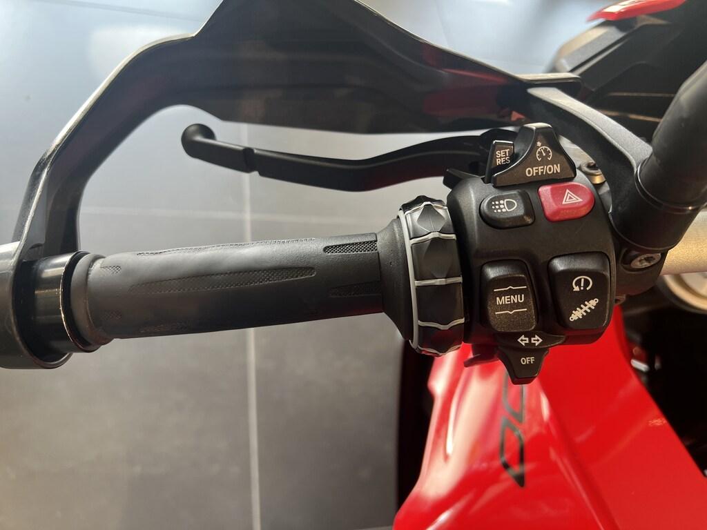 F 900 XR