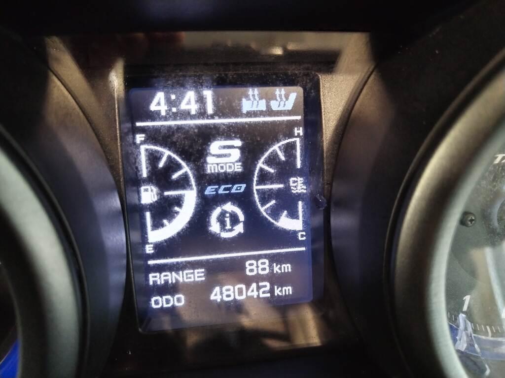 T-MAX 560