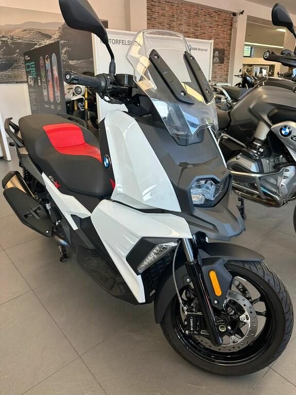 C 400 X