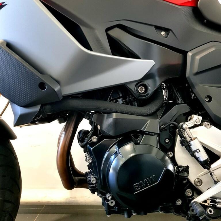 F 900 XR