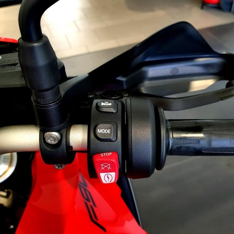 F 900 XR