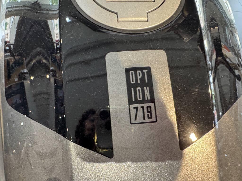 R 12