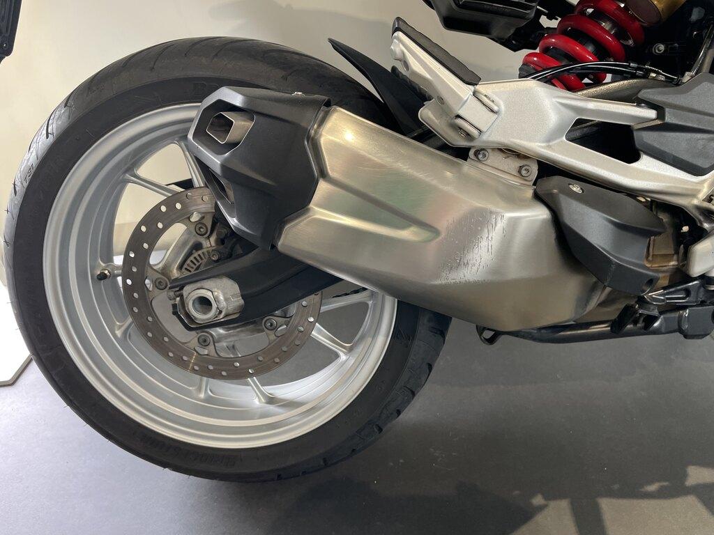 F 900 R