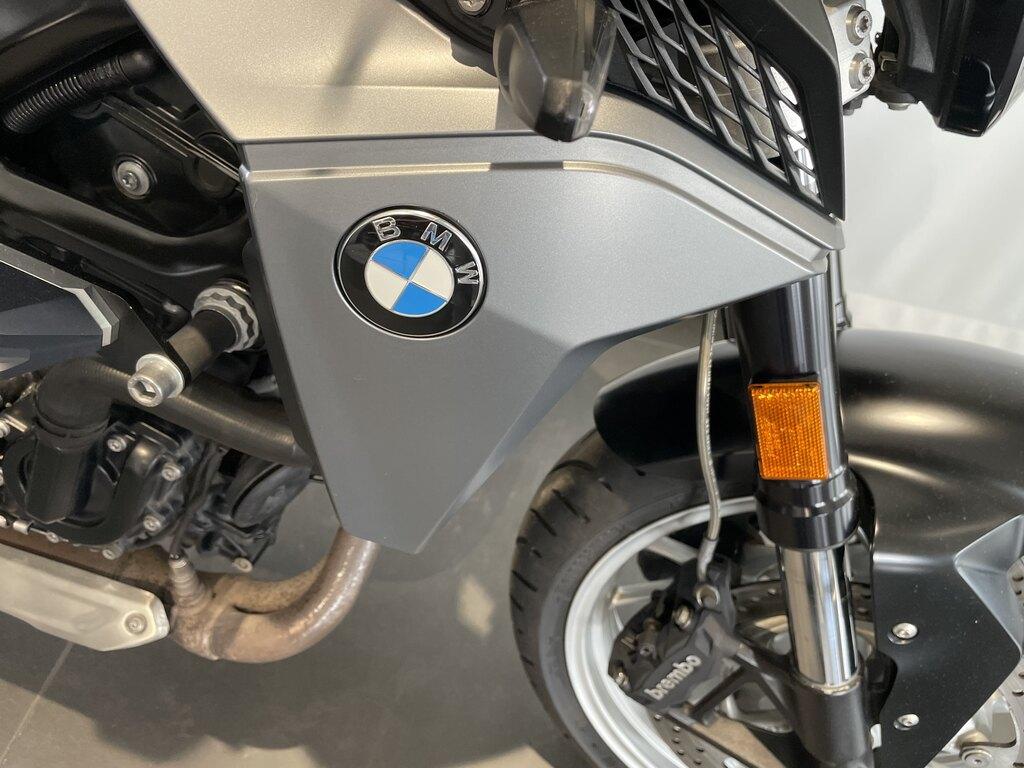 F 900 R