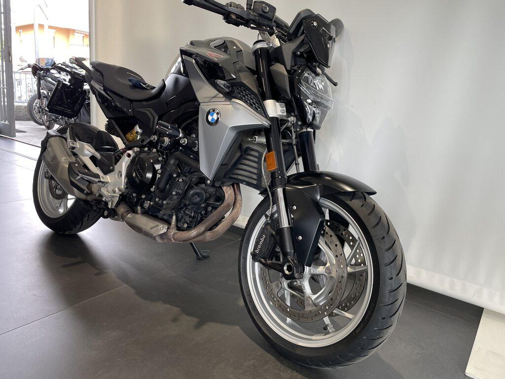 F 900 R