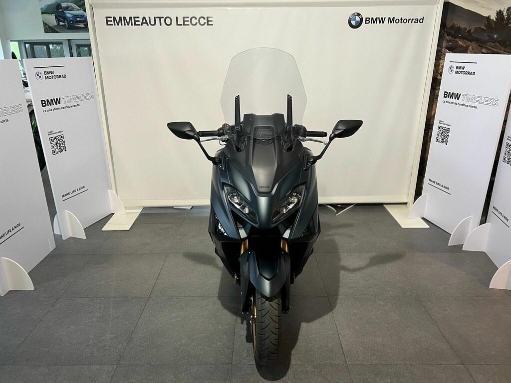 T-MAX 560