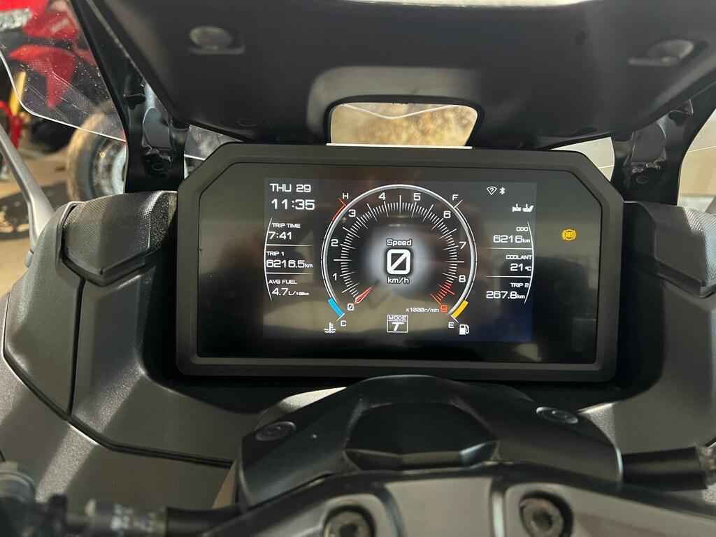 T-MAX 560