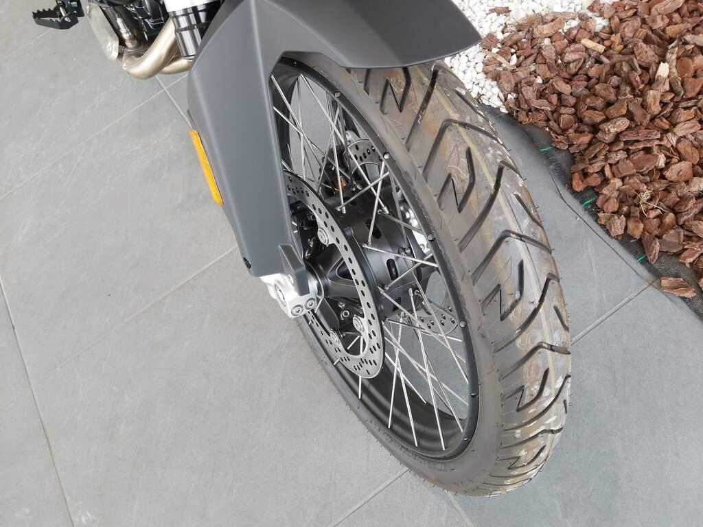 F 900 GS