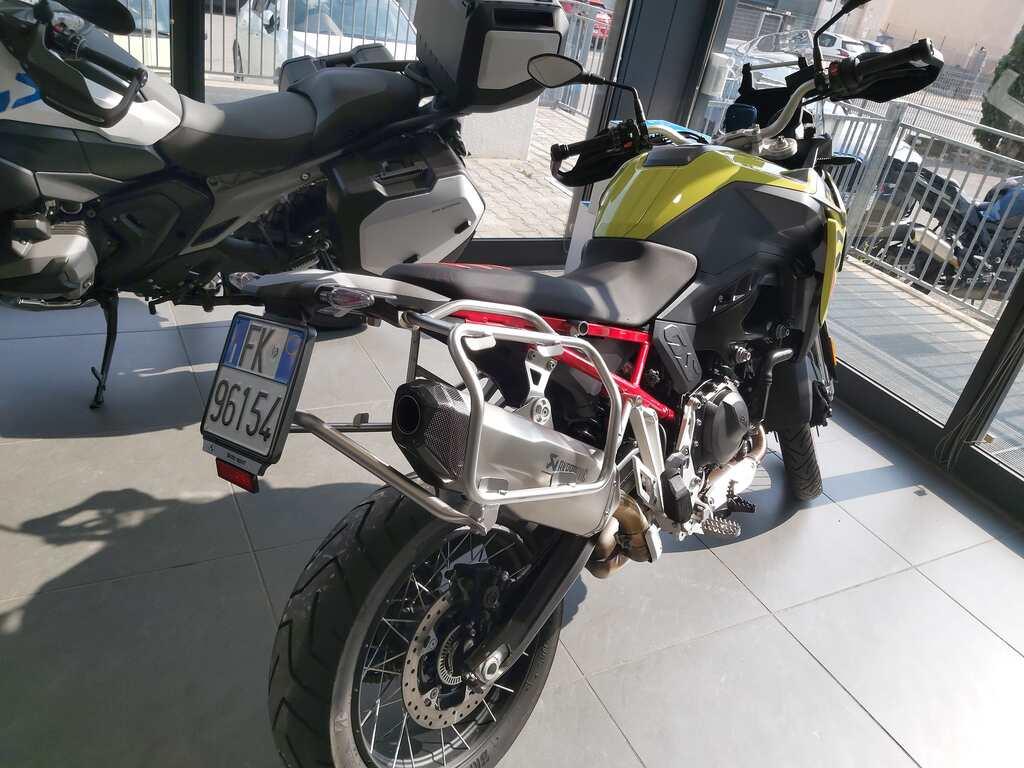 F 900 GS