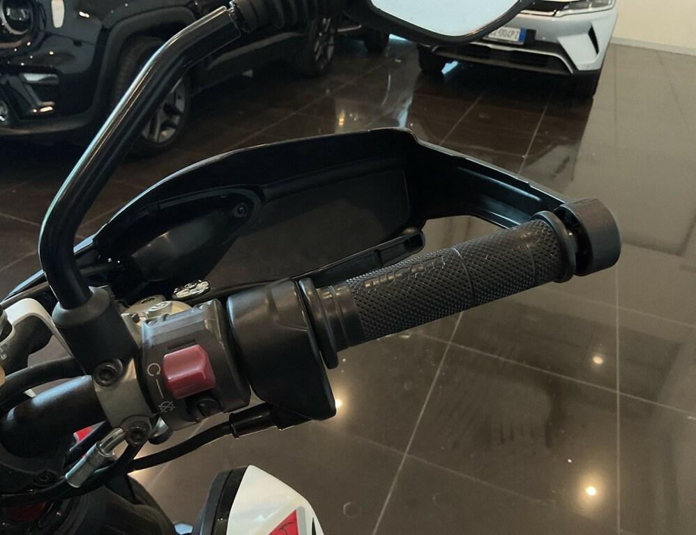 K 1600 B