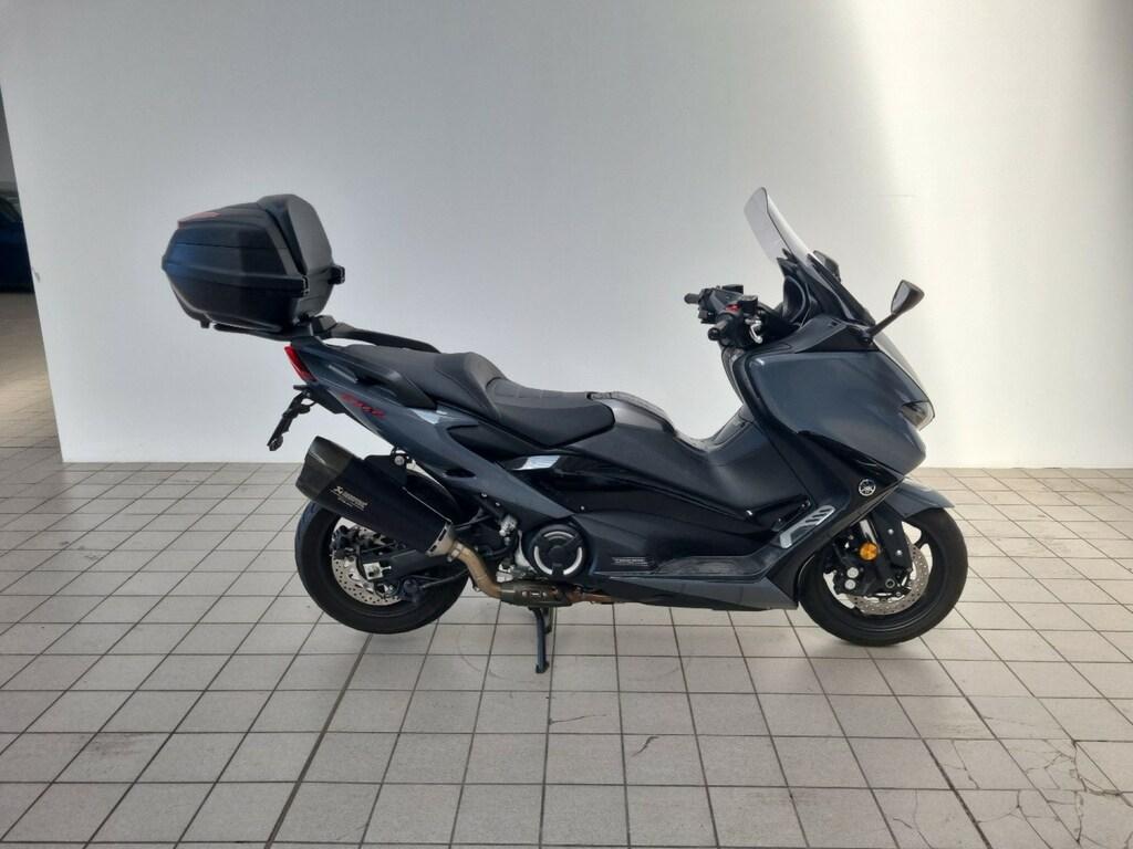 T-MAX 560