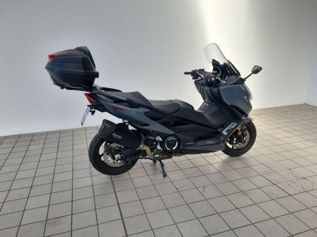 T-MAX 560
