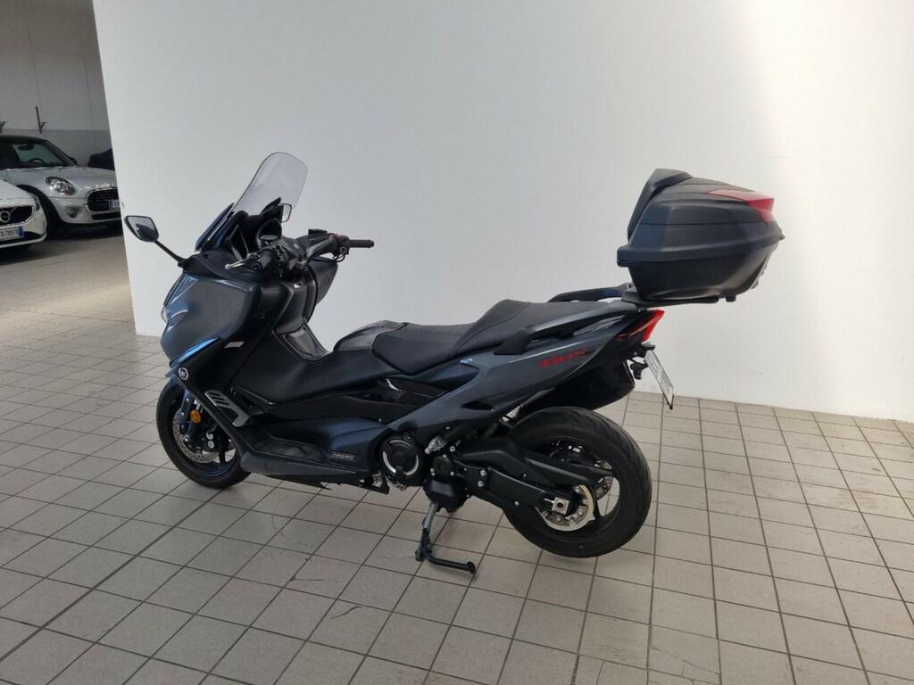 T-MAX 560