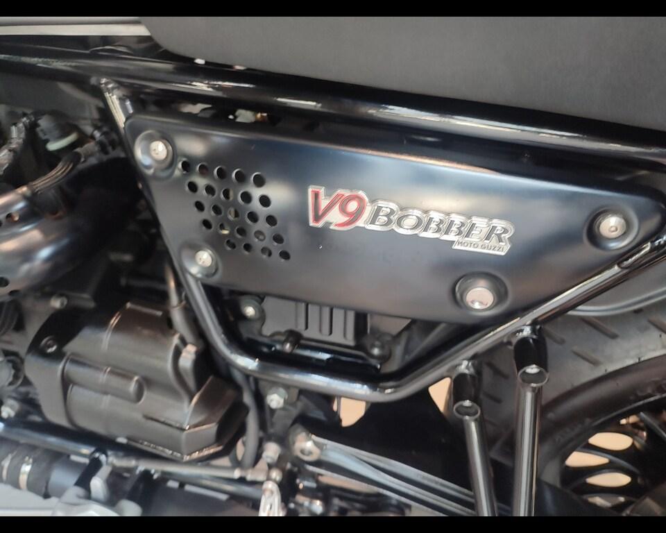 V9 850