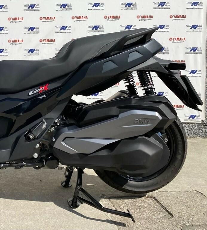 C 400 X
