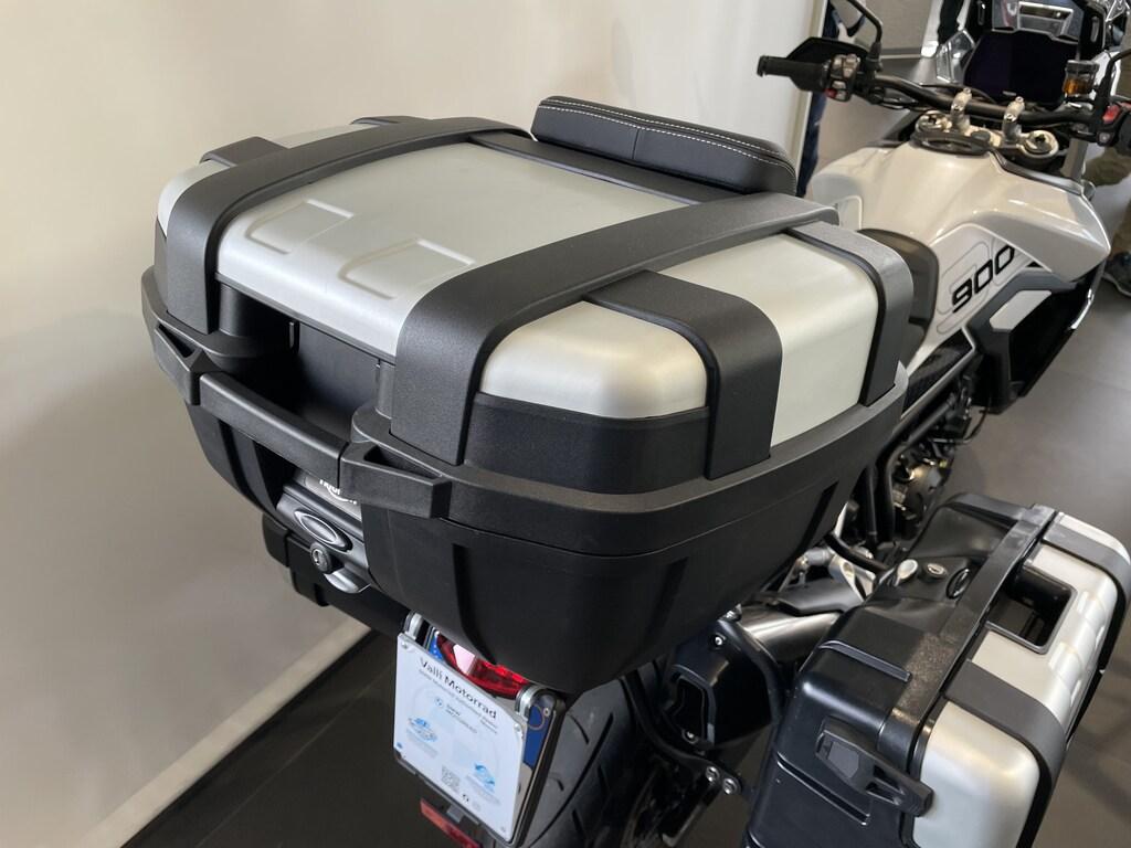 TIGER 900