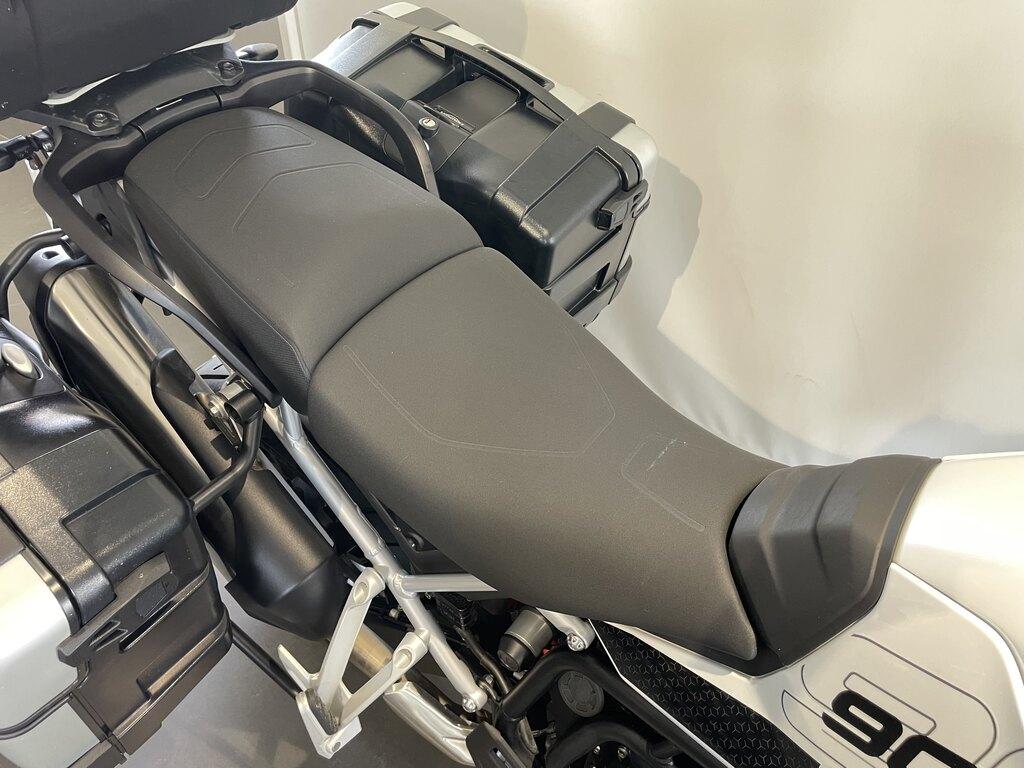TIGER 900