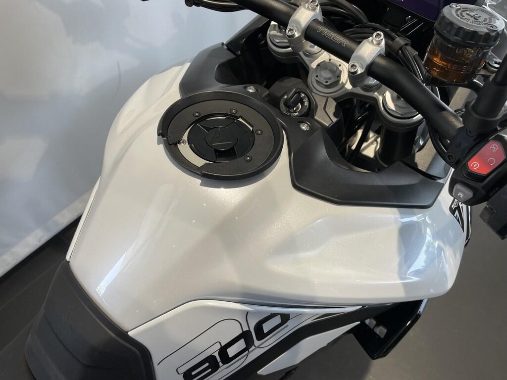 TIGER 900