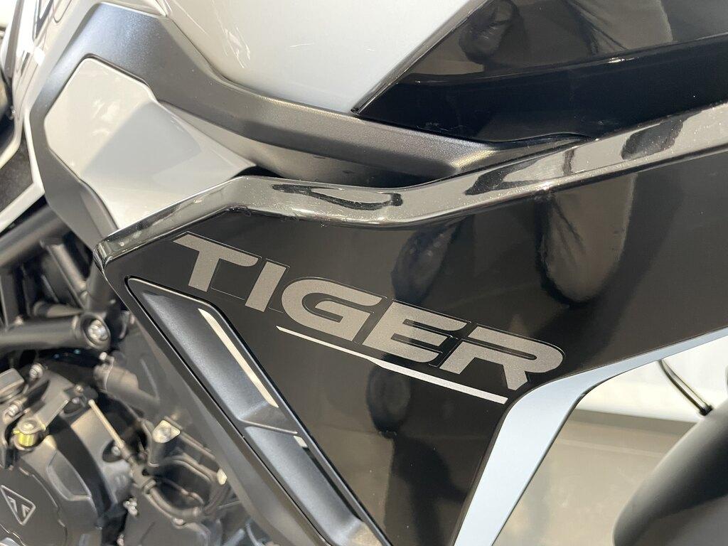 TIGER 900