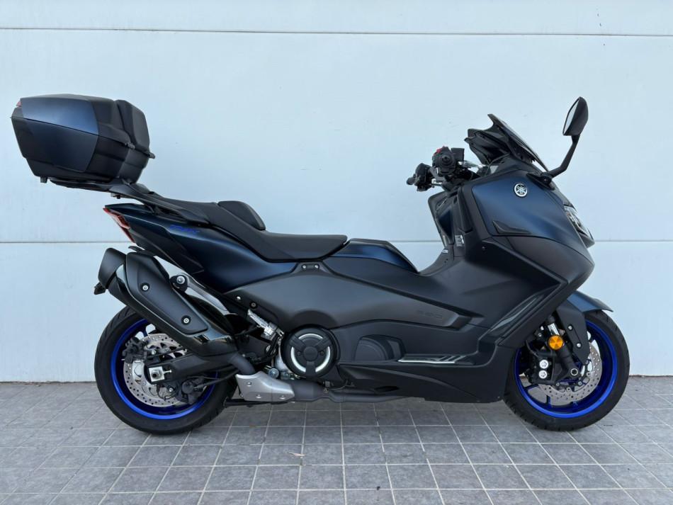 T-MAX 560