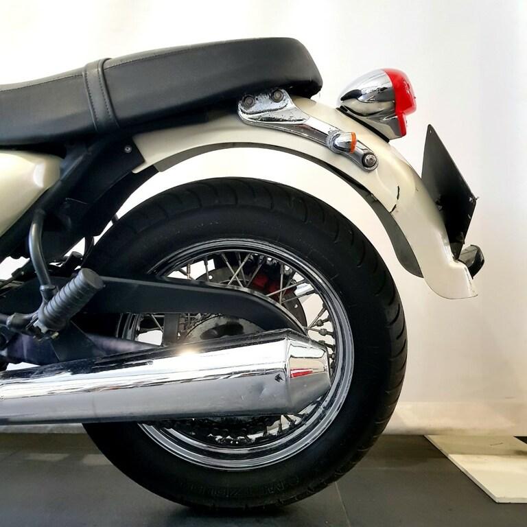 THUNDERBIRD 900