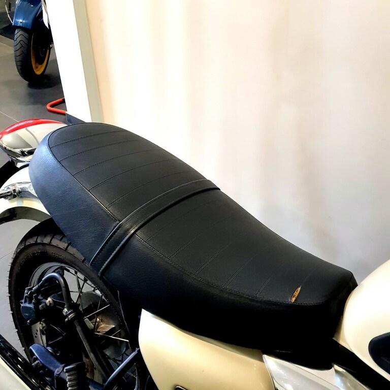 THUNDERBIRD 900