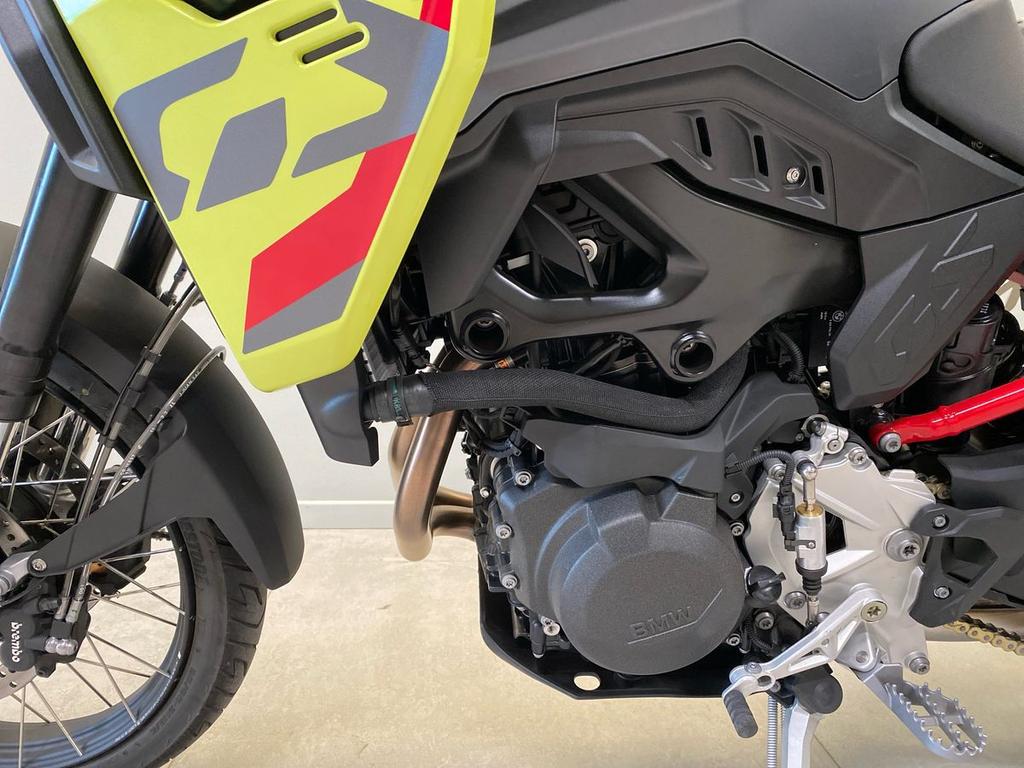 F 900 GS