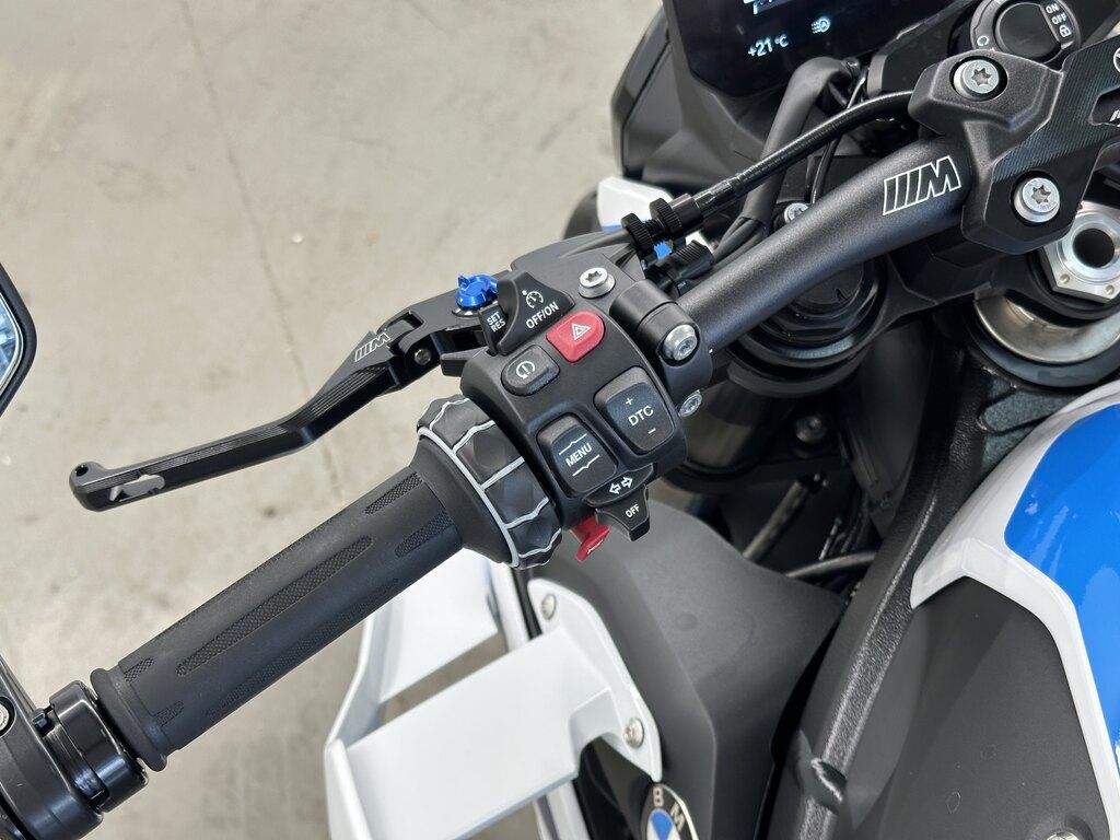 M 1000 R