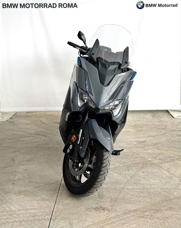 T-MAX 560