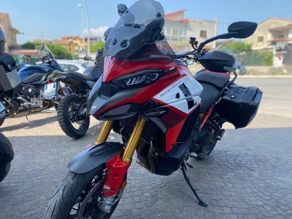MULTISTRADA V4