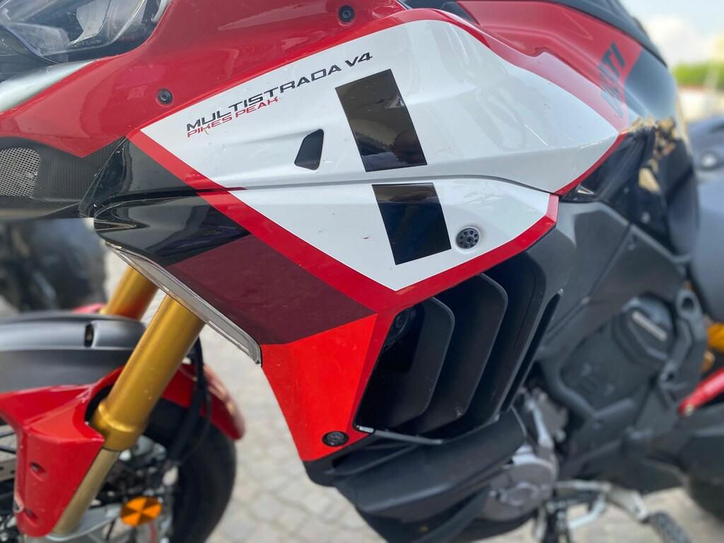 MULTISTRADA V4