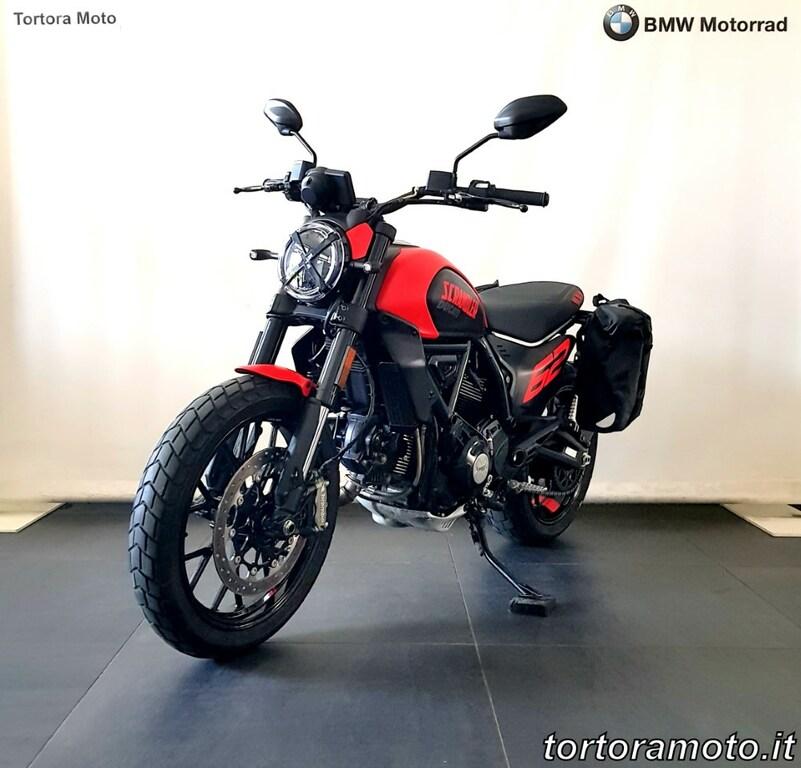 SCRAMBLER 800