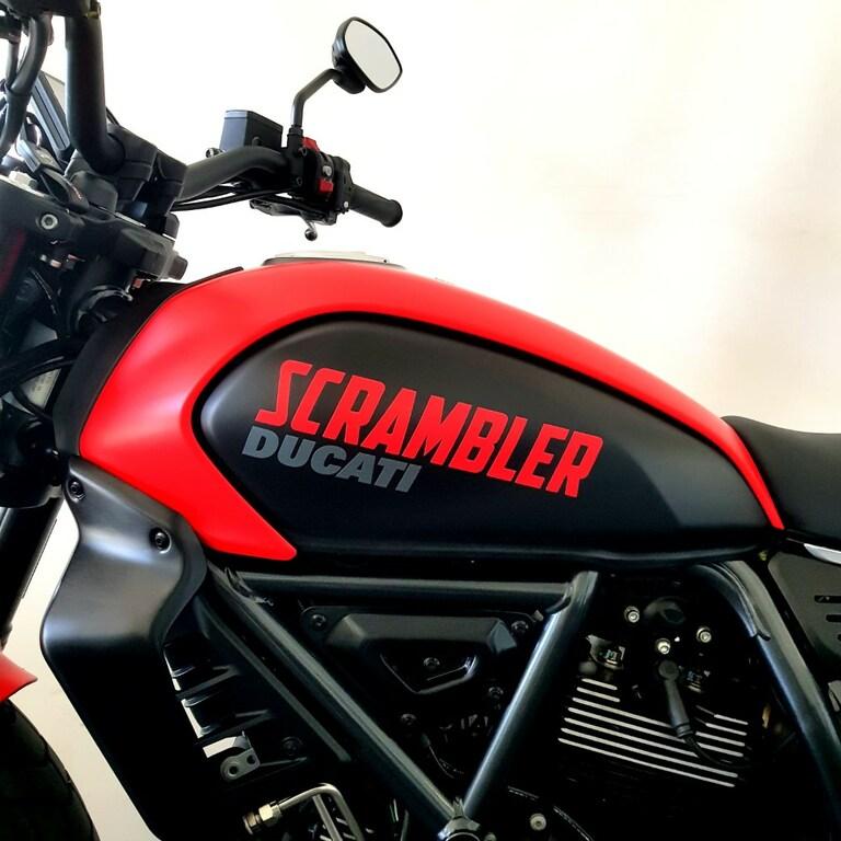SCRAMBLER 800