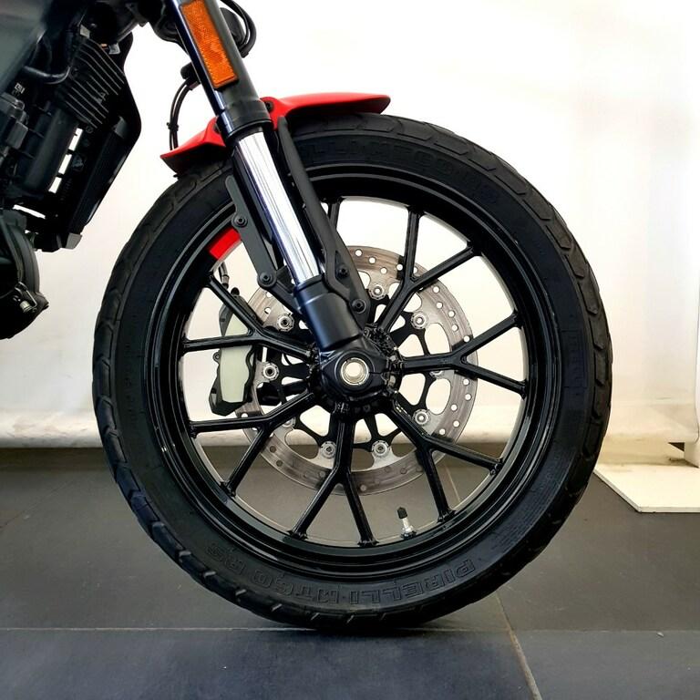 SCRAMBLER 800