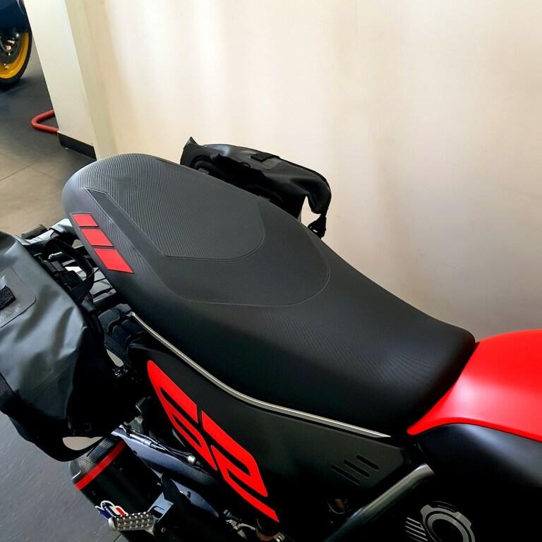 SCRAMBLER 800