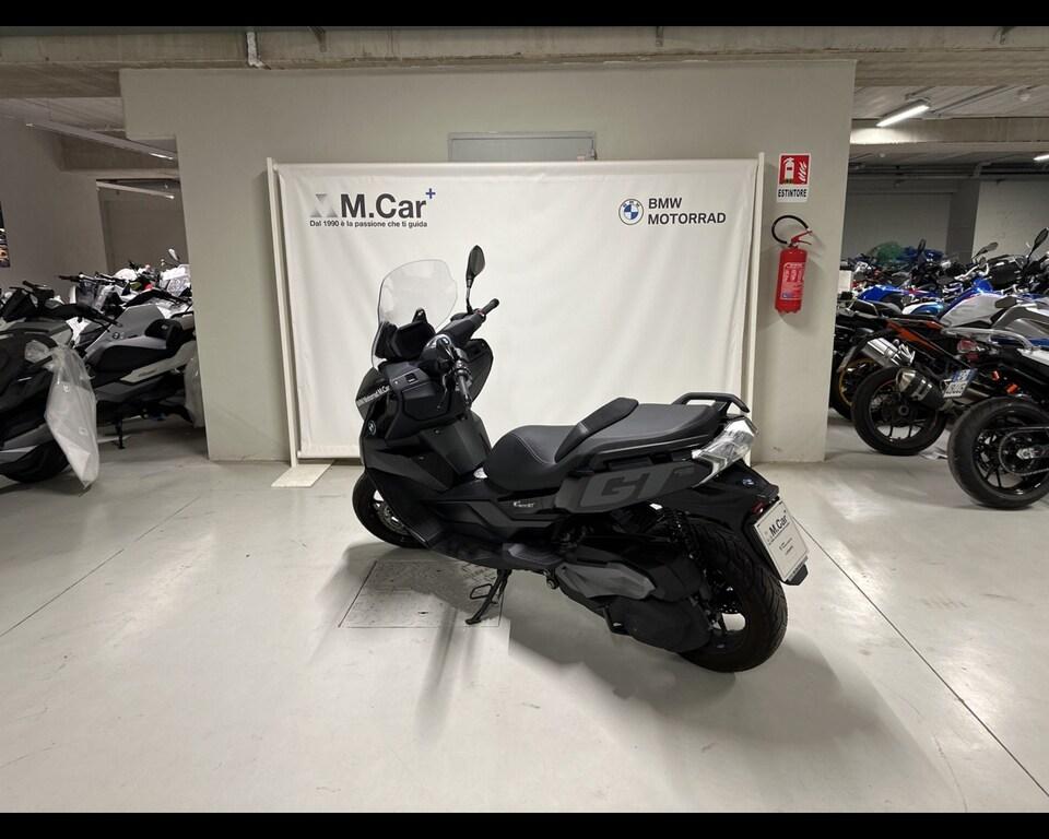 C 400 GT